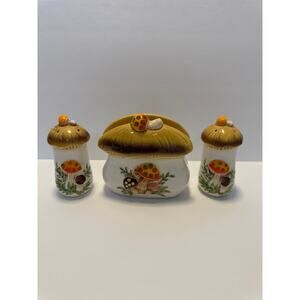 Vintage 1968 Sears Mushroom Napkin & Salt & Pepper Shaker Set – Made in Japan
